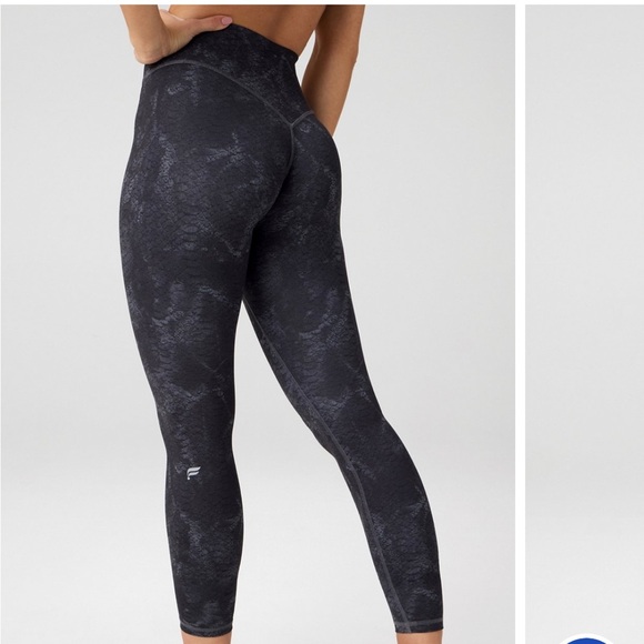 Fabletics Black Patterned Leggings - Picture 7 of 7